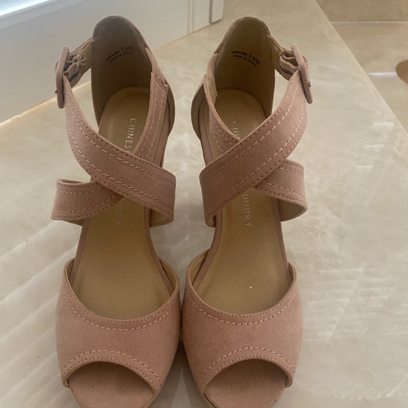 👠Chinese Laundry Pink Strappy Heels 👠 - Picture 2 of 7